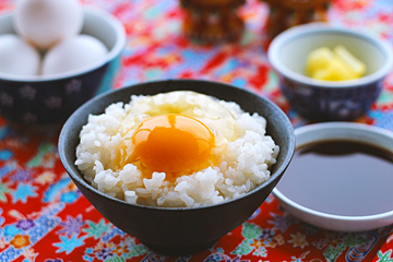 朝食はたまごかけご飯